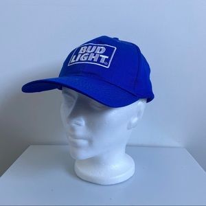 Bud Light blue truckers / baseball snap back hat. New. Made in China.
